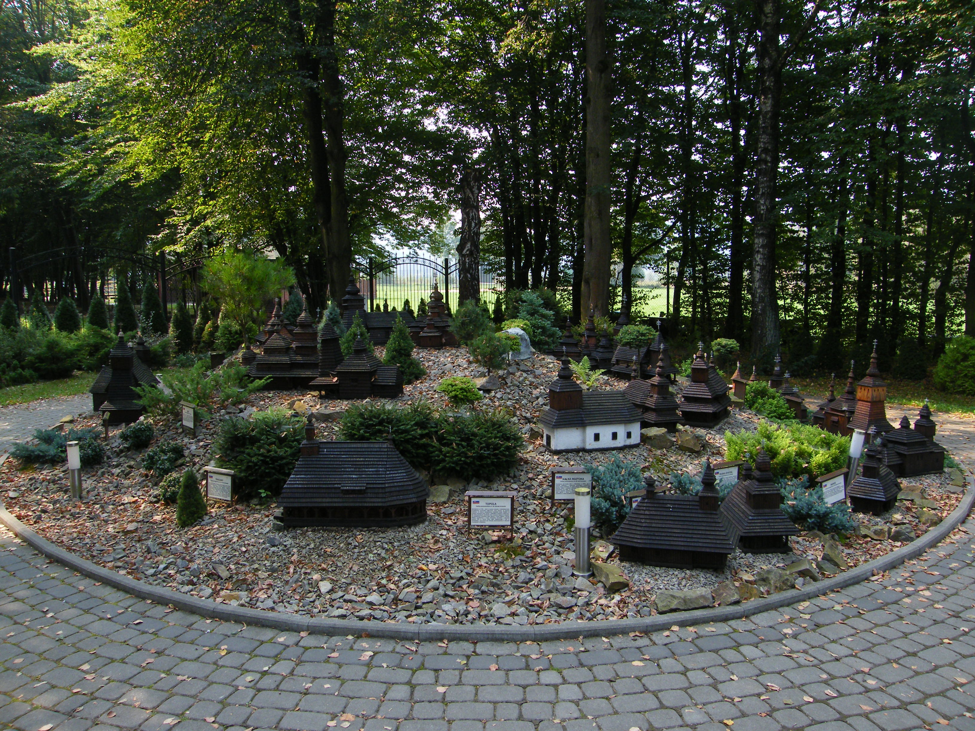 Park Miniatur Świątyń w Myczkowcach